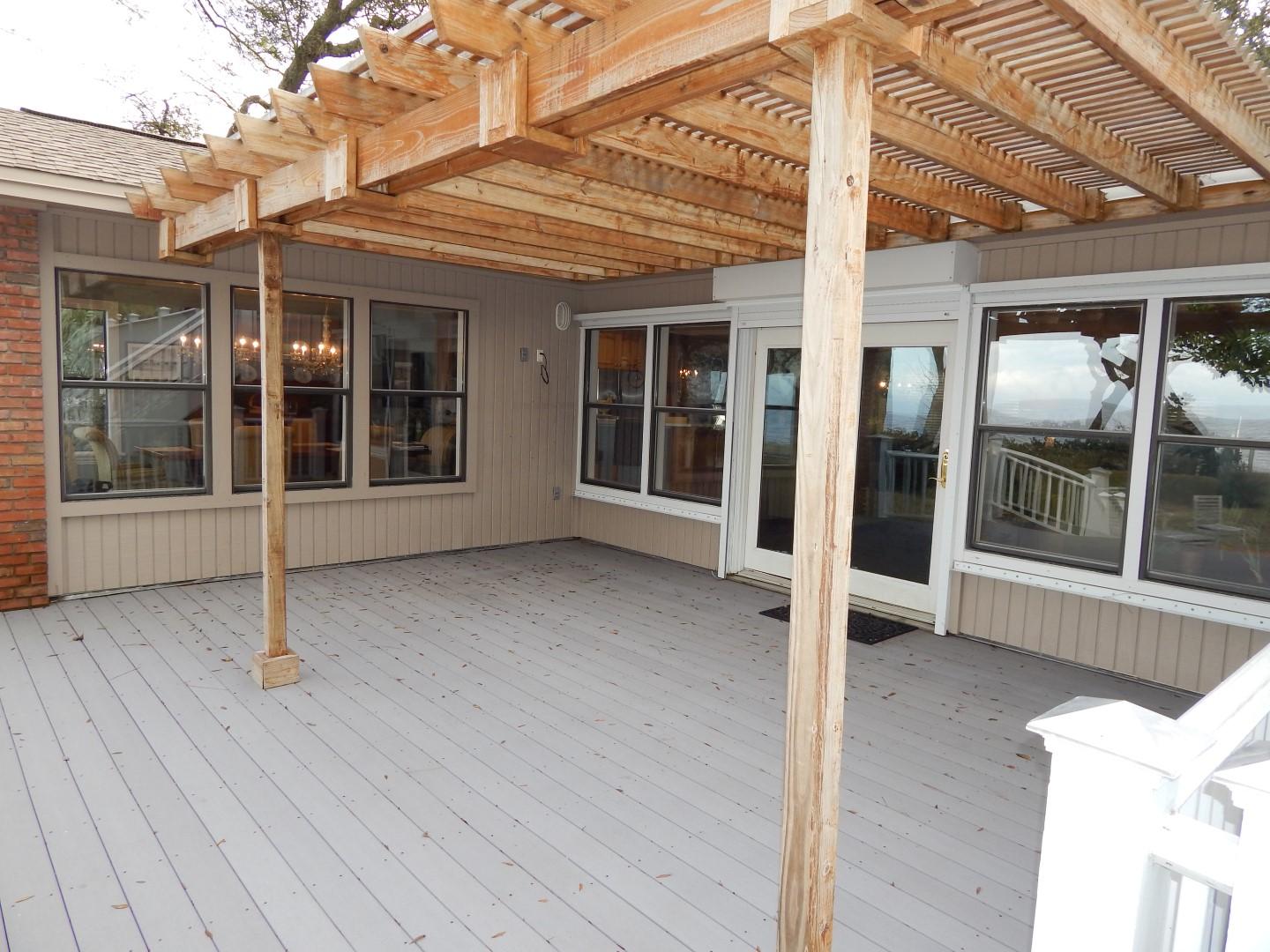 ELLIOTTS POINT 7TH ADDN - Residential