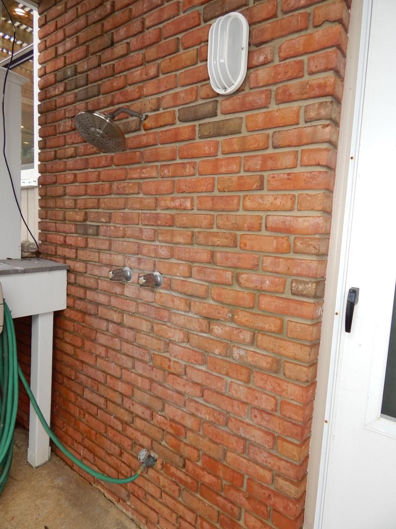 ELLIOTTS POINT 7TH ADDN - Residential