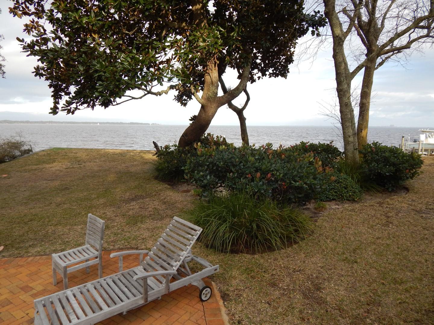 ELLIOTTS POINT 7TH ADDN - Residential