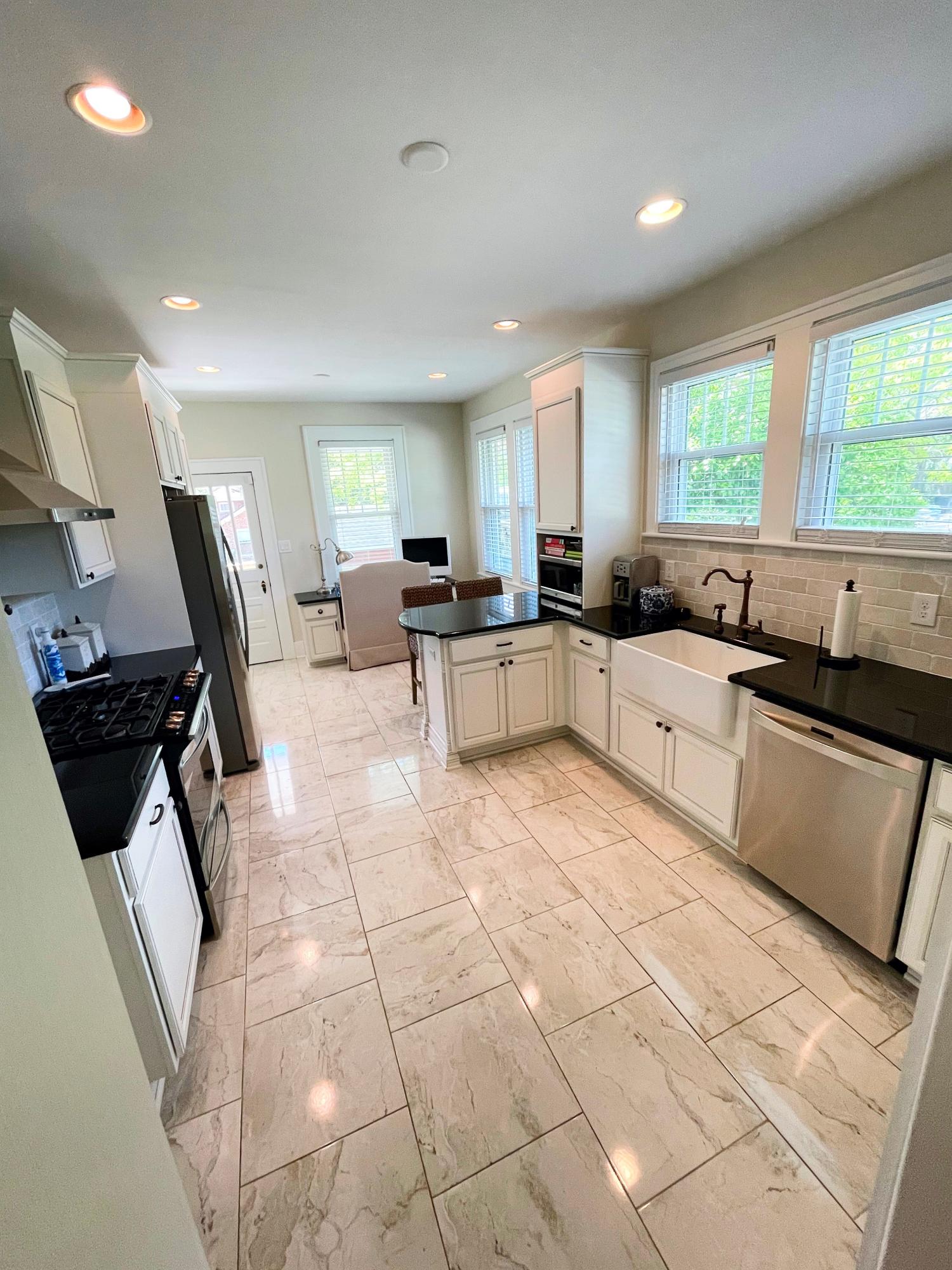 EAST HILL - Residential