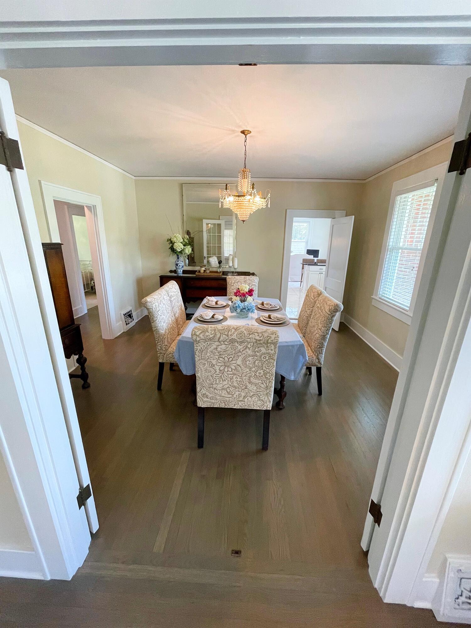 EAST HILL - Residential