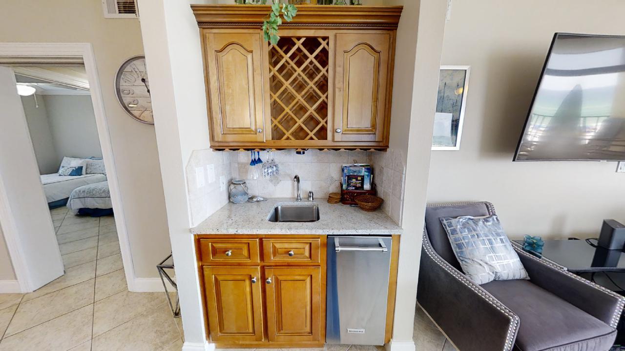 JADE EAST TOWERS CONDO - Residential