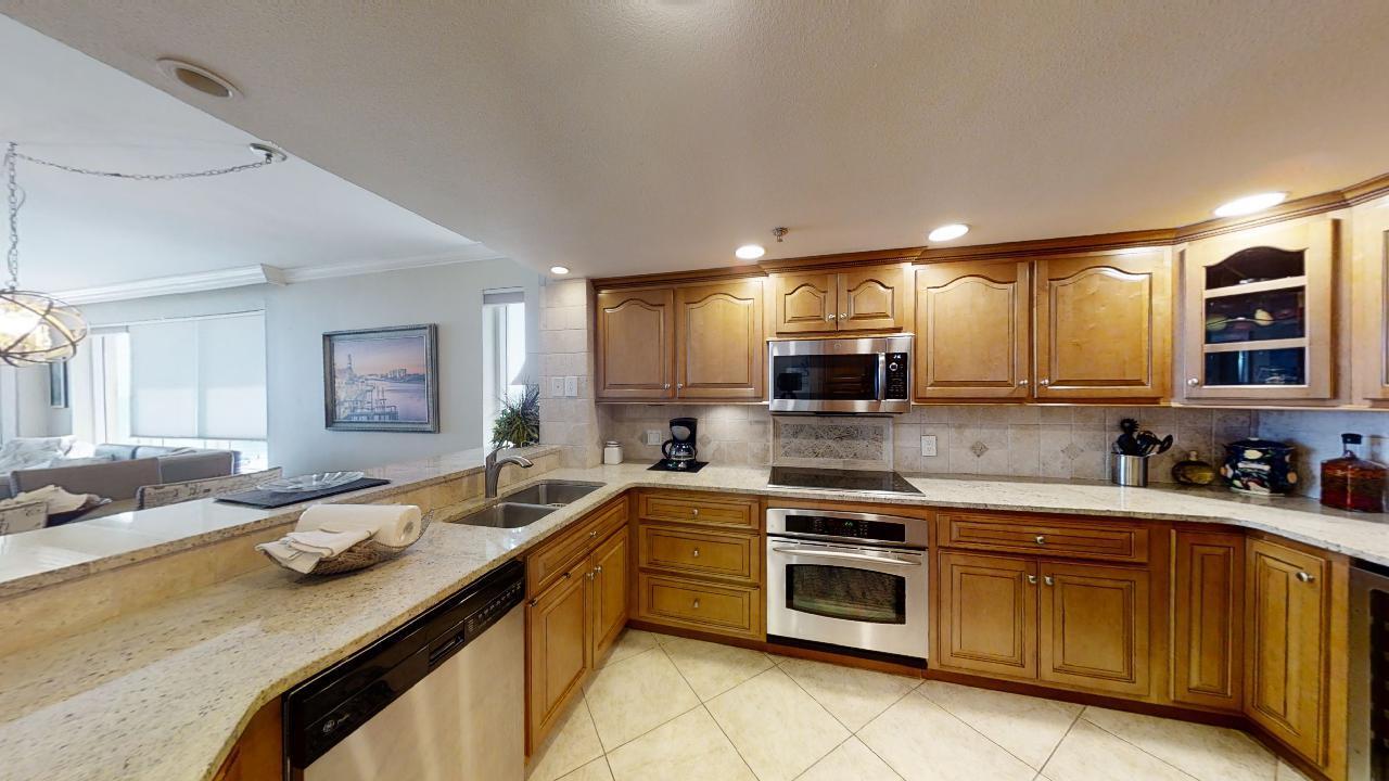 JADE EAST TOWERS CONDO - Residential