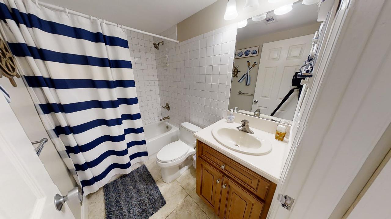 JADE EAST TOWERS CONDO - Residential