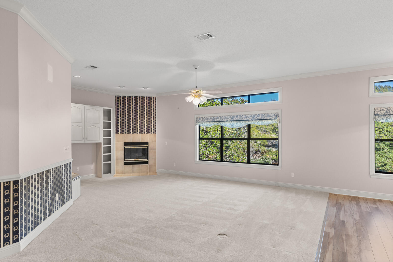 LE CHATEAU - Residential