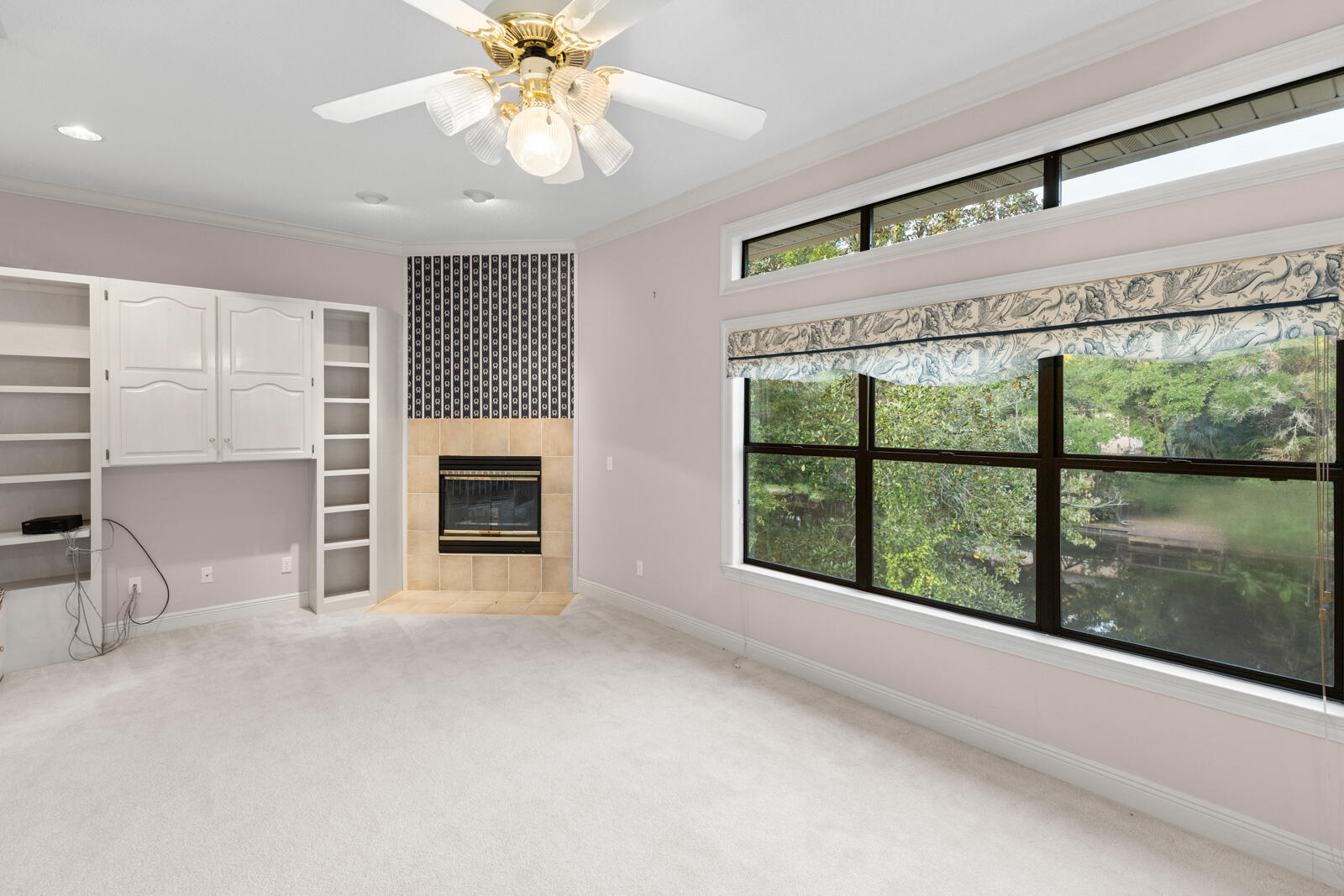 LE CHATEAU - Residential