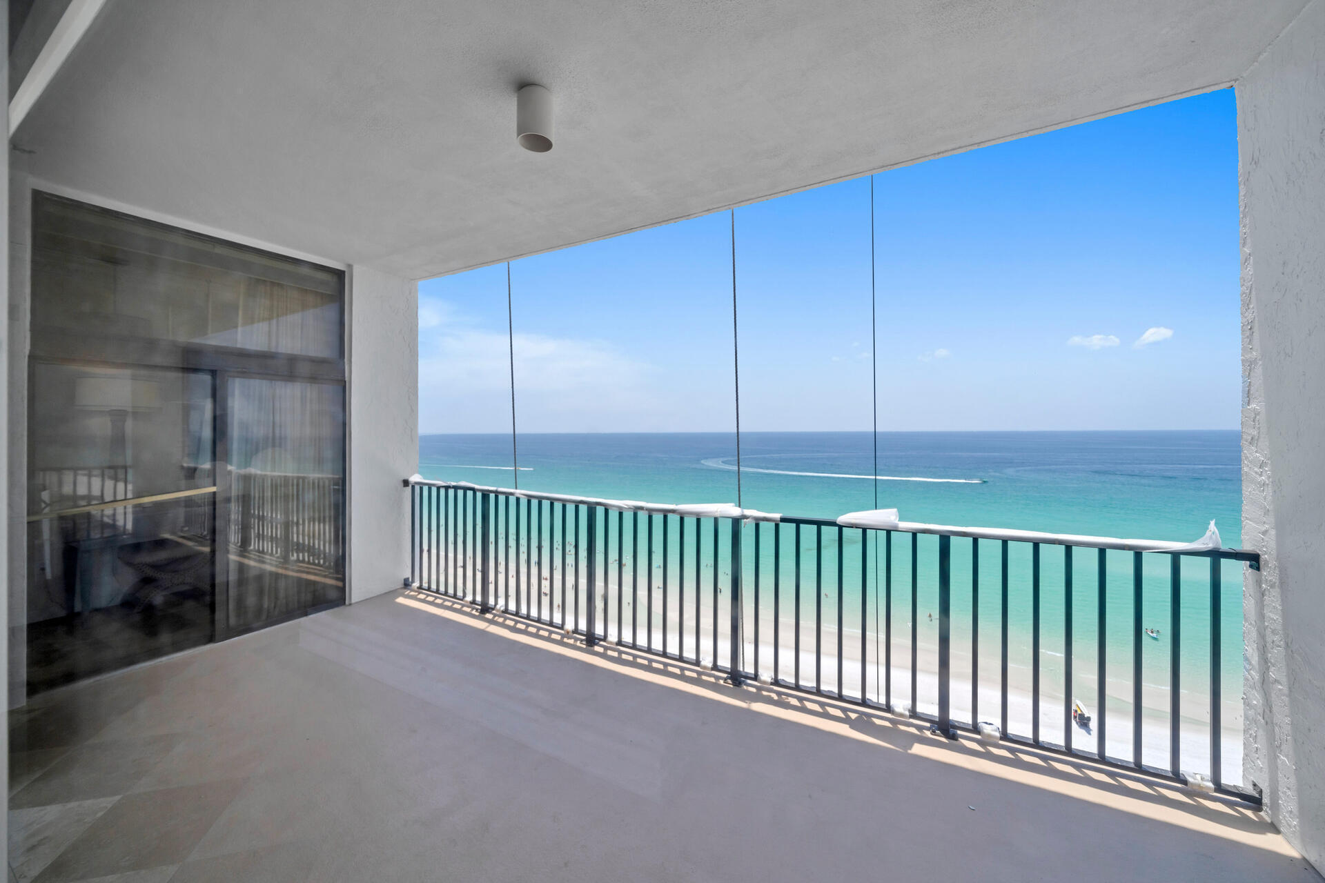REGENCY TOWERS - Residential