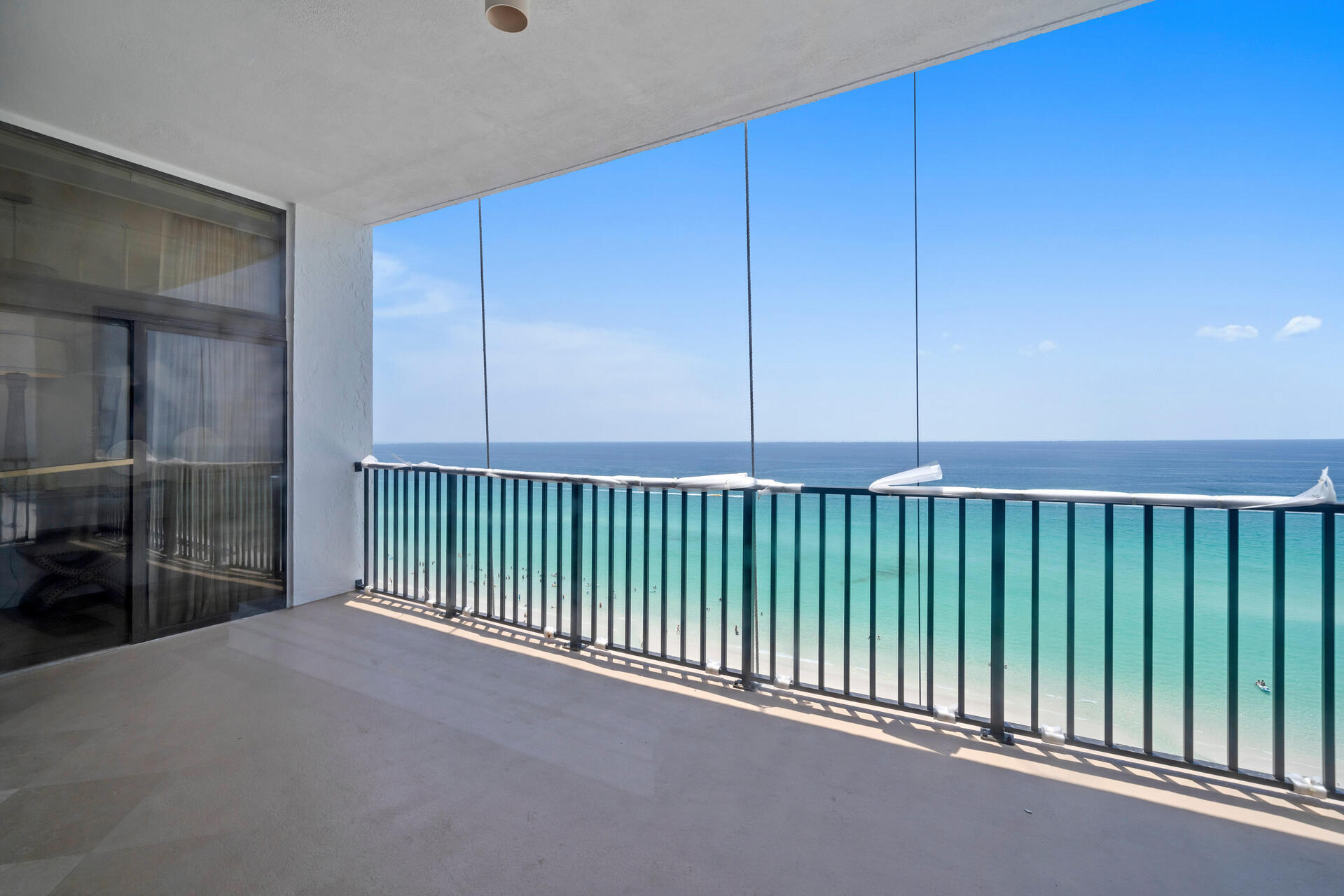 REGENCY TOWERS - Residential