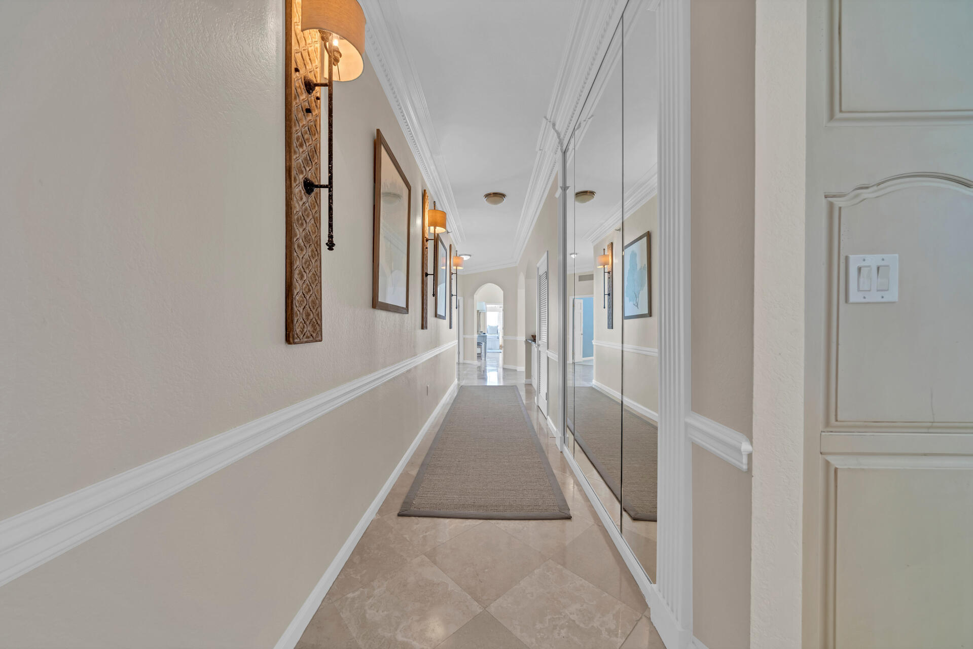 REGENCY TOWERS - Residential
