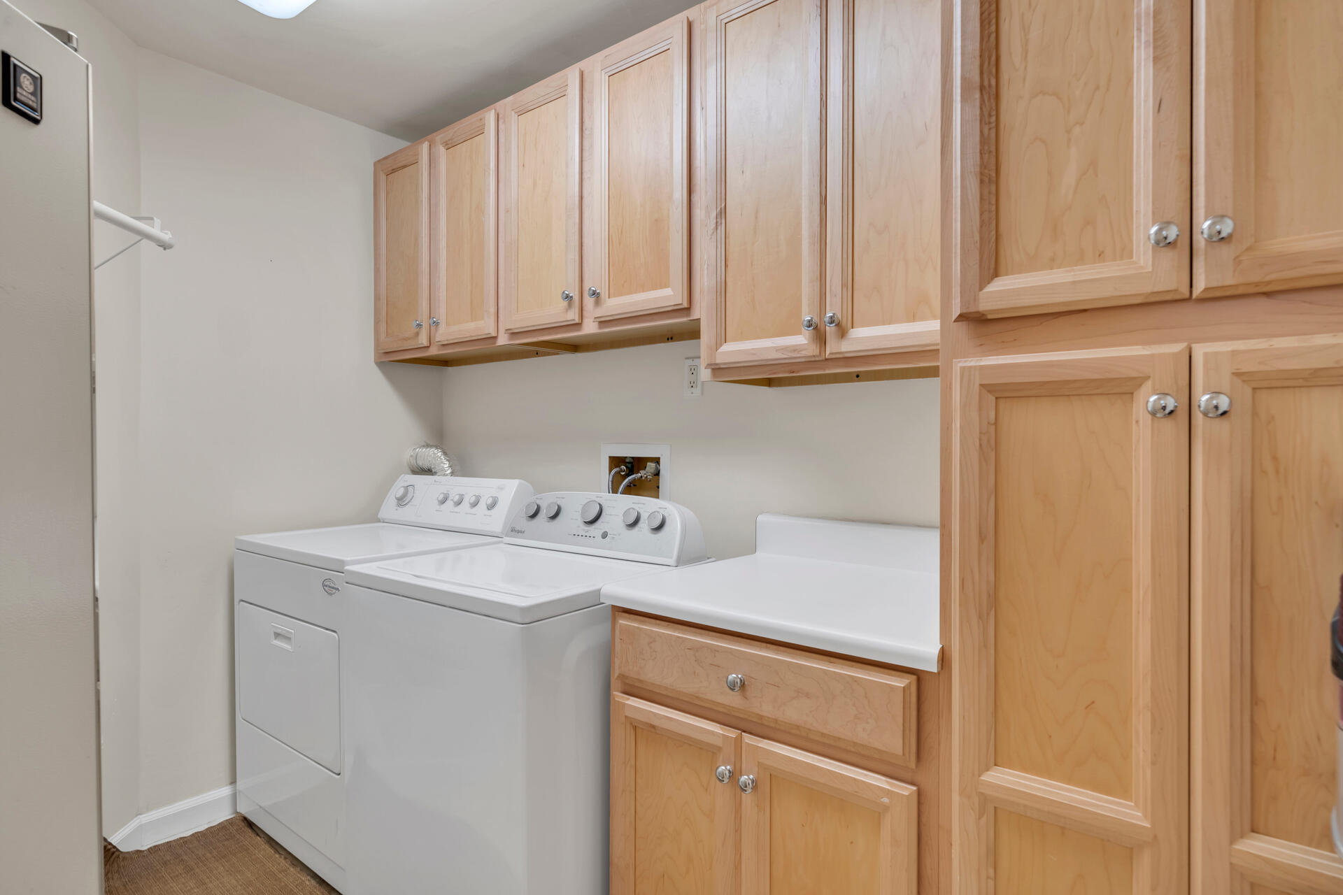 REGENCY TOWERS - Residential