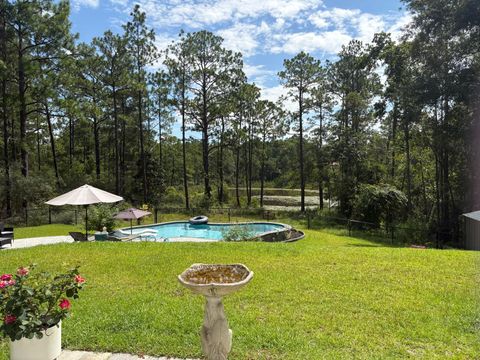 Photo of 389 Quail Ridge Road, DeFuniak Springs, FL 32435 (MLS # 987774)