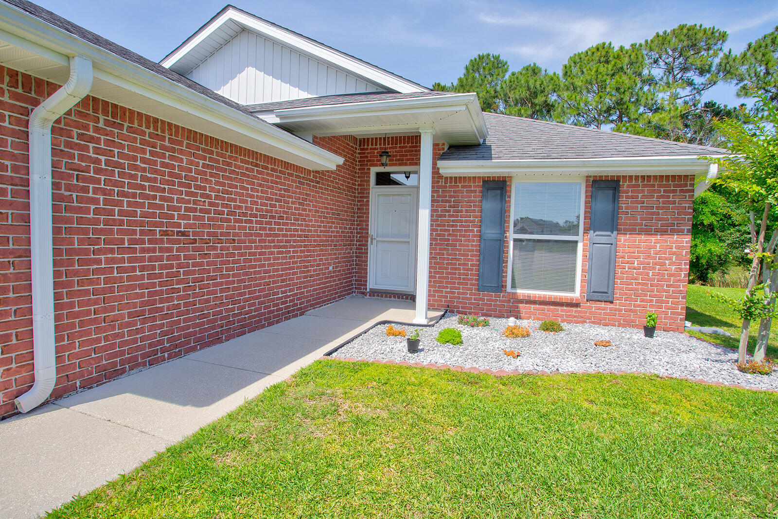 SHADOW LAKES - Residential