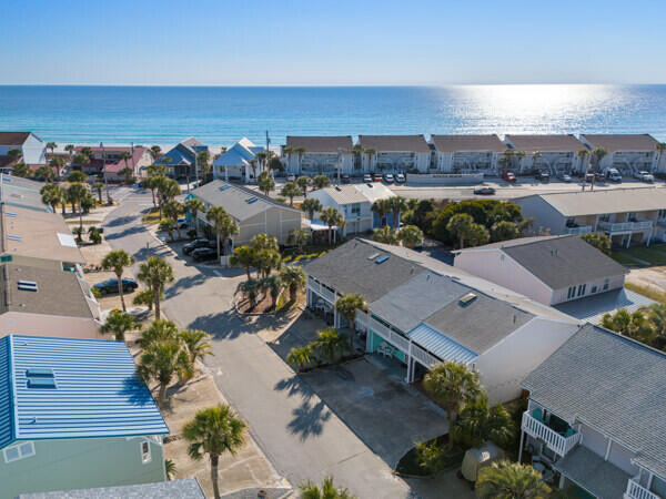 VILLA CHATEAUS - Residential