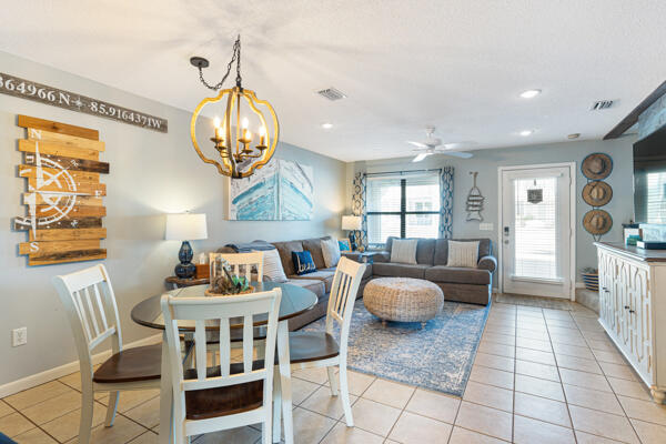 VILLA CHATEAUS - Residential