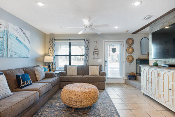 VILLA CHATEAUS - Residential