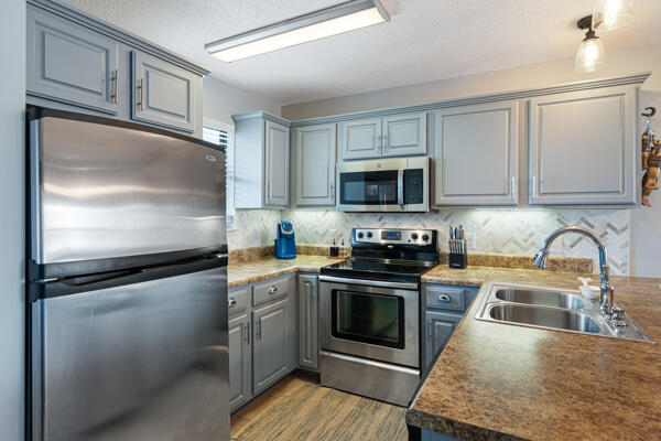 VILLA CHATEAUS - Residential