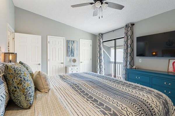 VILLA CHATEAUS - Residential