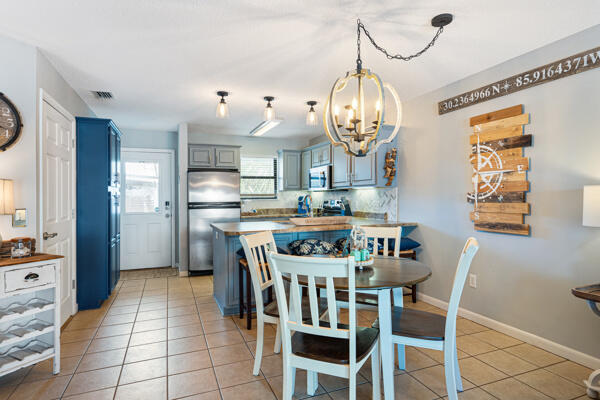 VILLA CHATEAUS - Residential