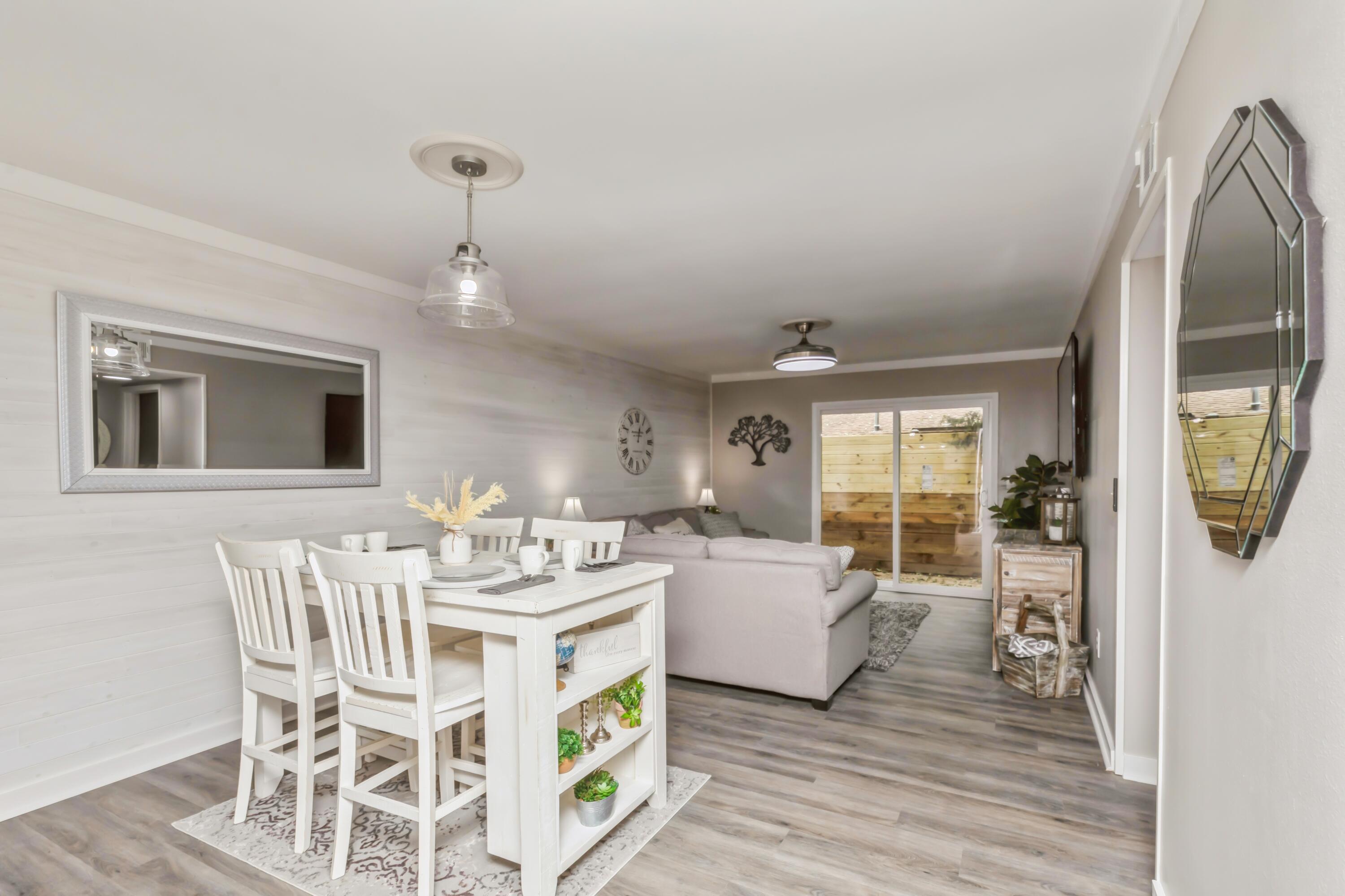 LINCOLN BAYOU PATIO HOMES - Residential