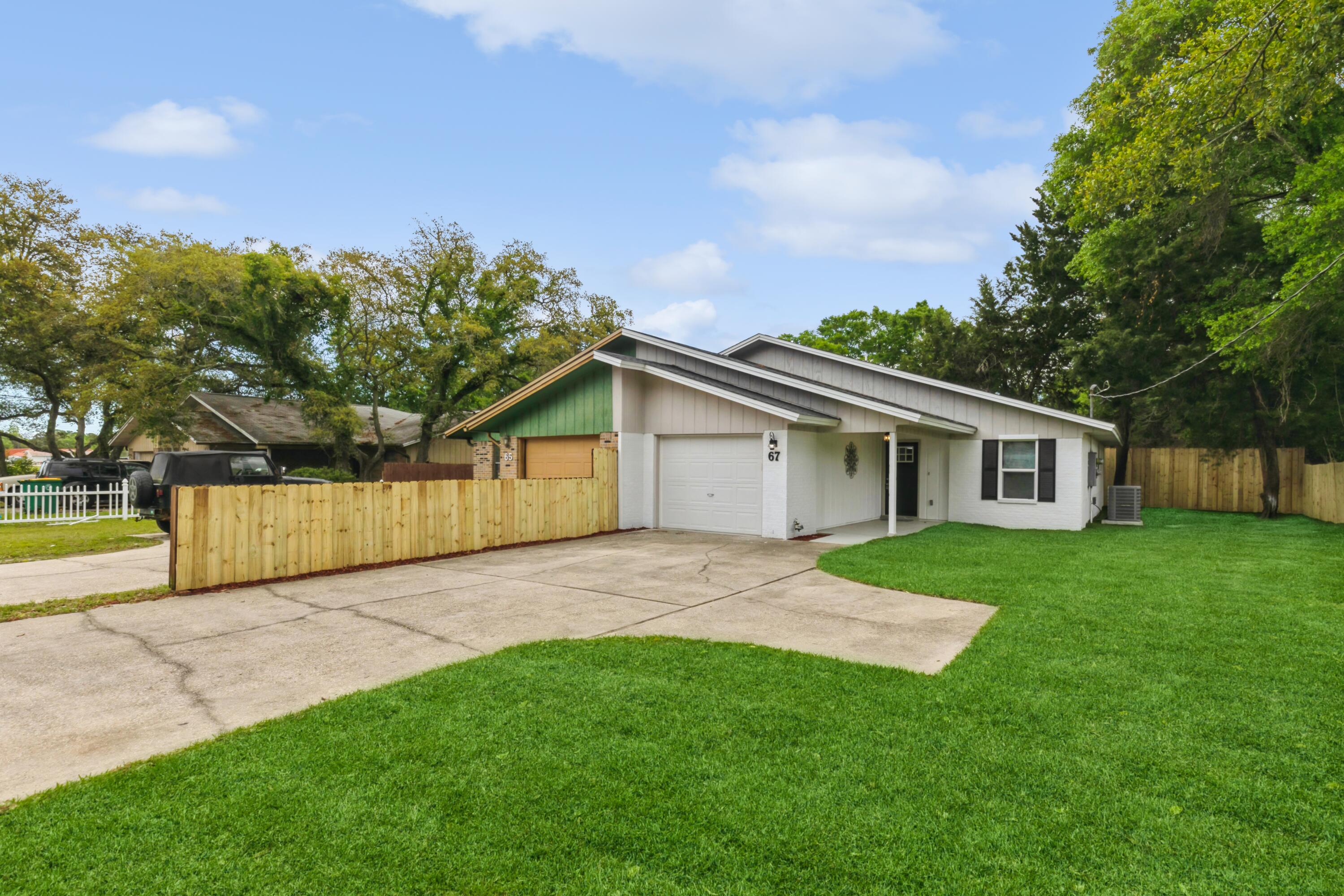 LINCOLN BAYOU PATIO HOMES - Residential