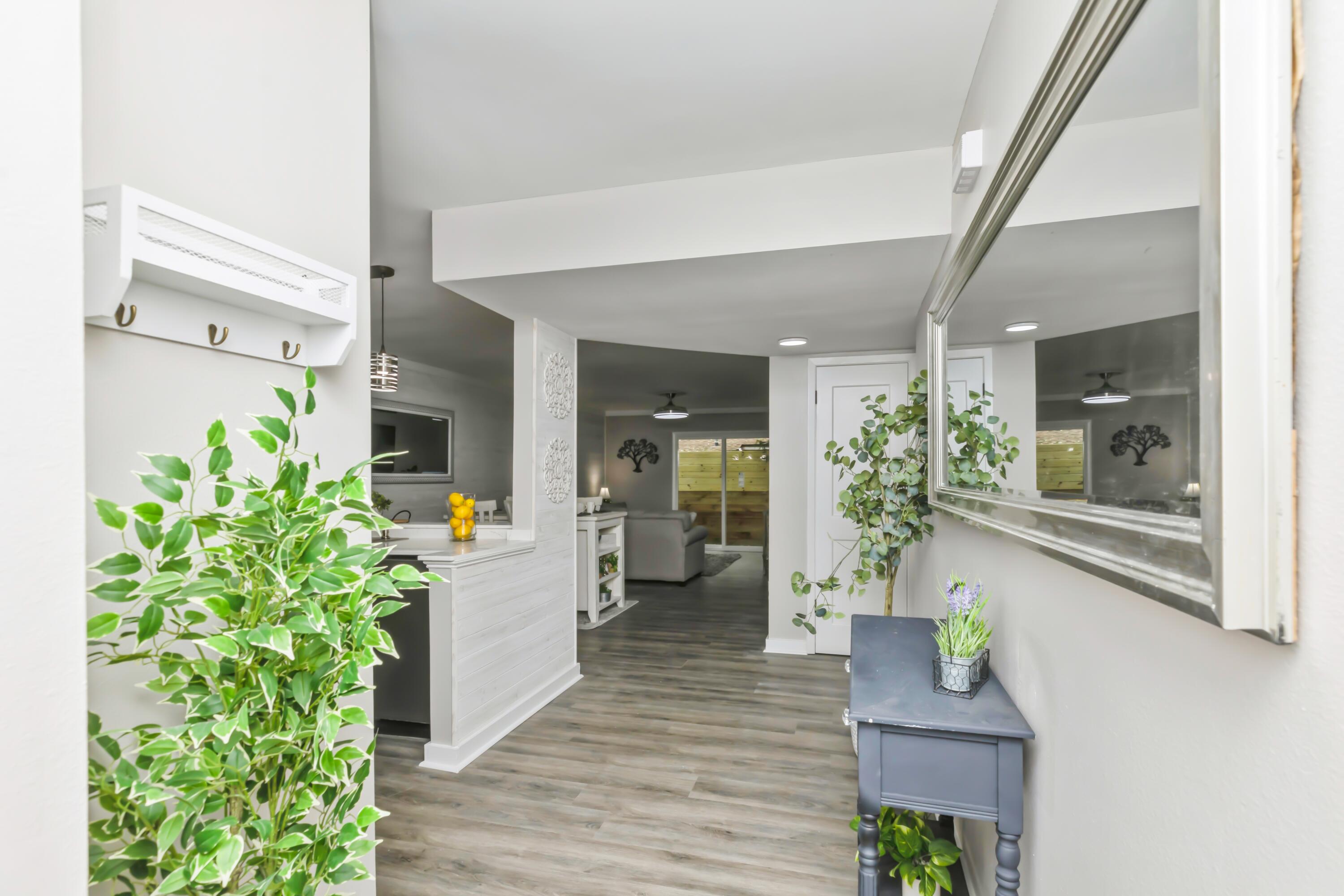 LINCOLN BAYOU PATIO HOMES - Residential