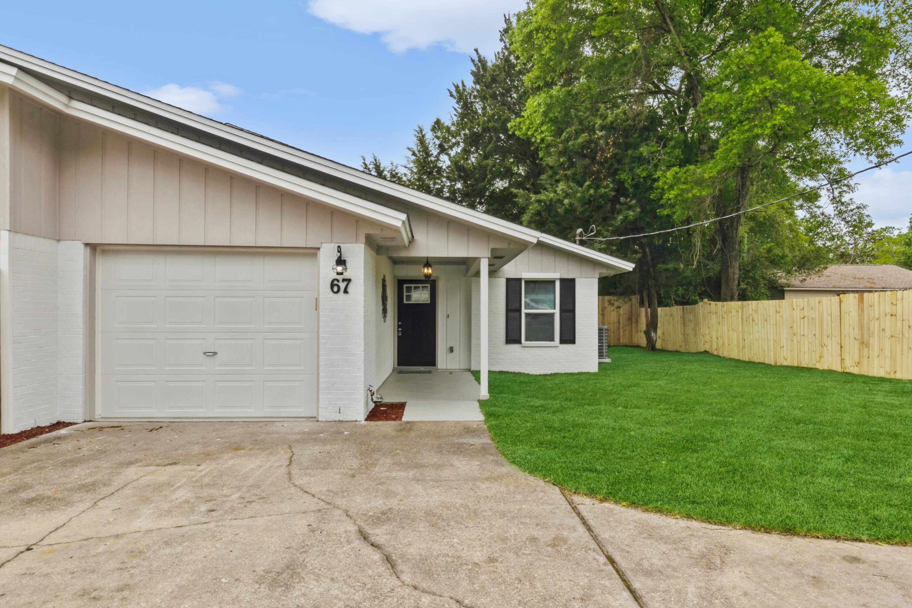 LINCOLN BAYOU PATIO HOMES - Residential