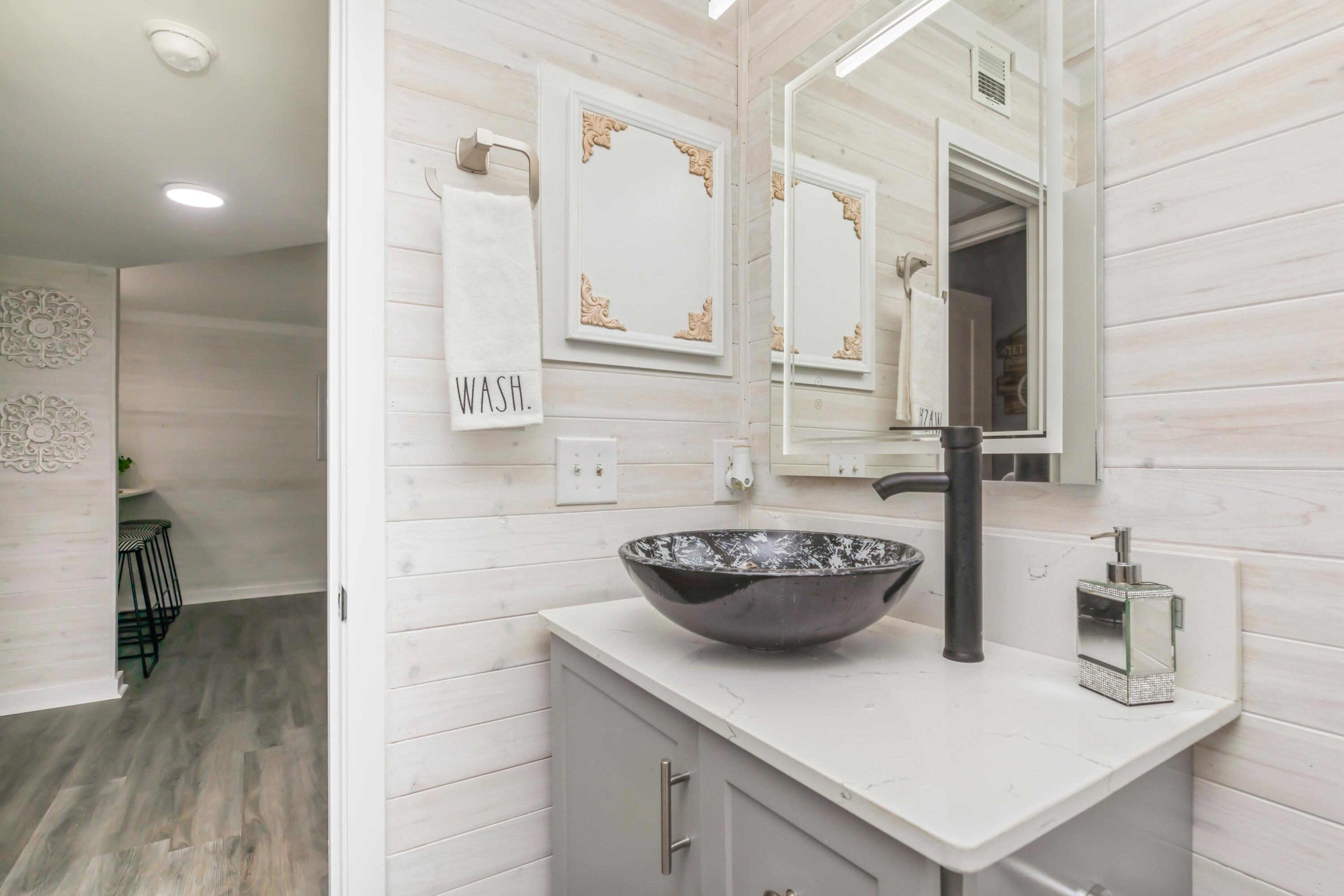 LINCOLN BAYOU PATIO HOMES - Residential