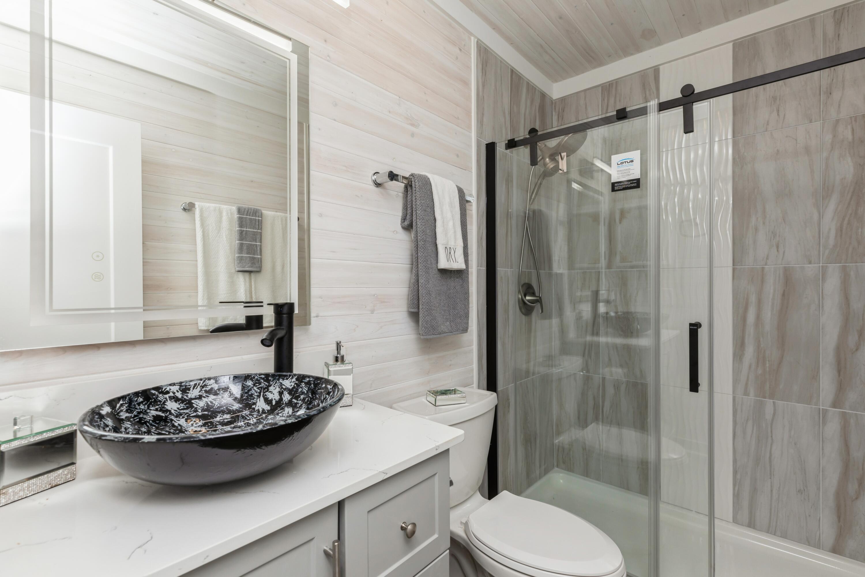 LINCOLN BAYOU PATIO HOMES - Residential