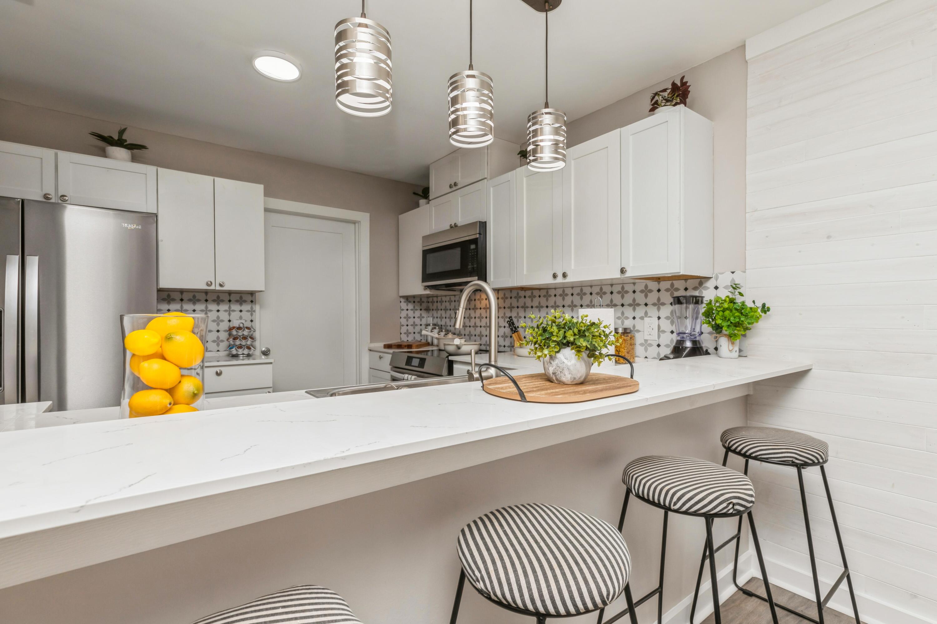 LINCOLN BAYOU PATIO HOMES - Residential