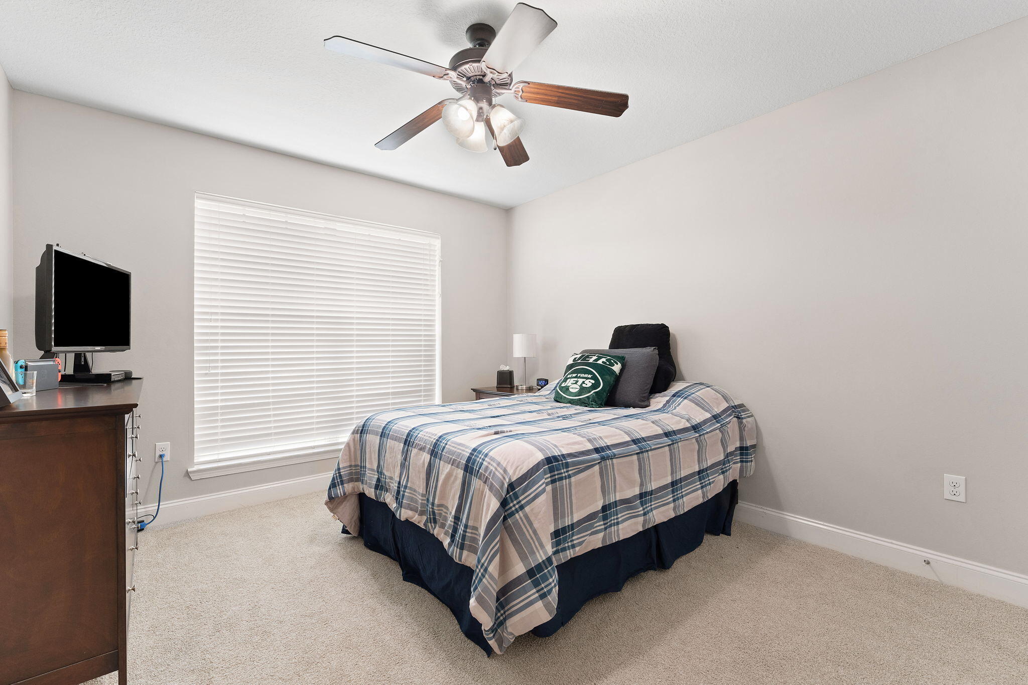 THE MEADOWS - Residential