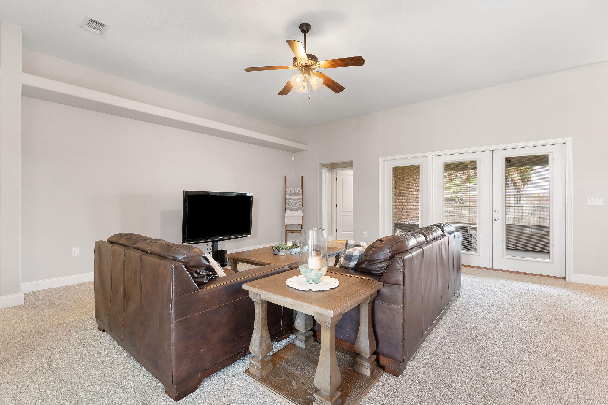 THE MEADOWS - Residential