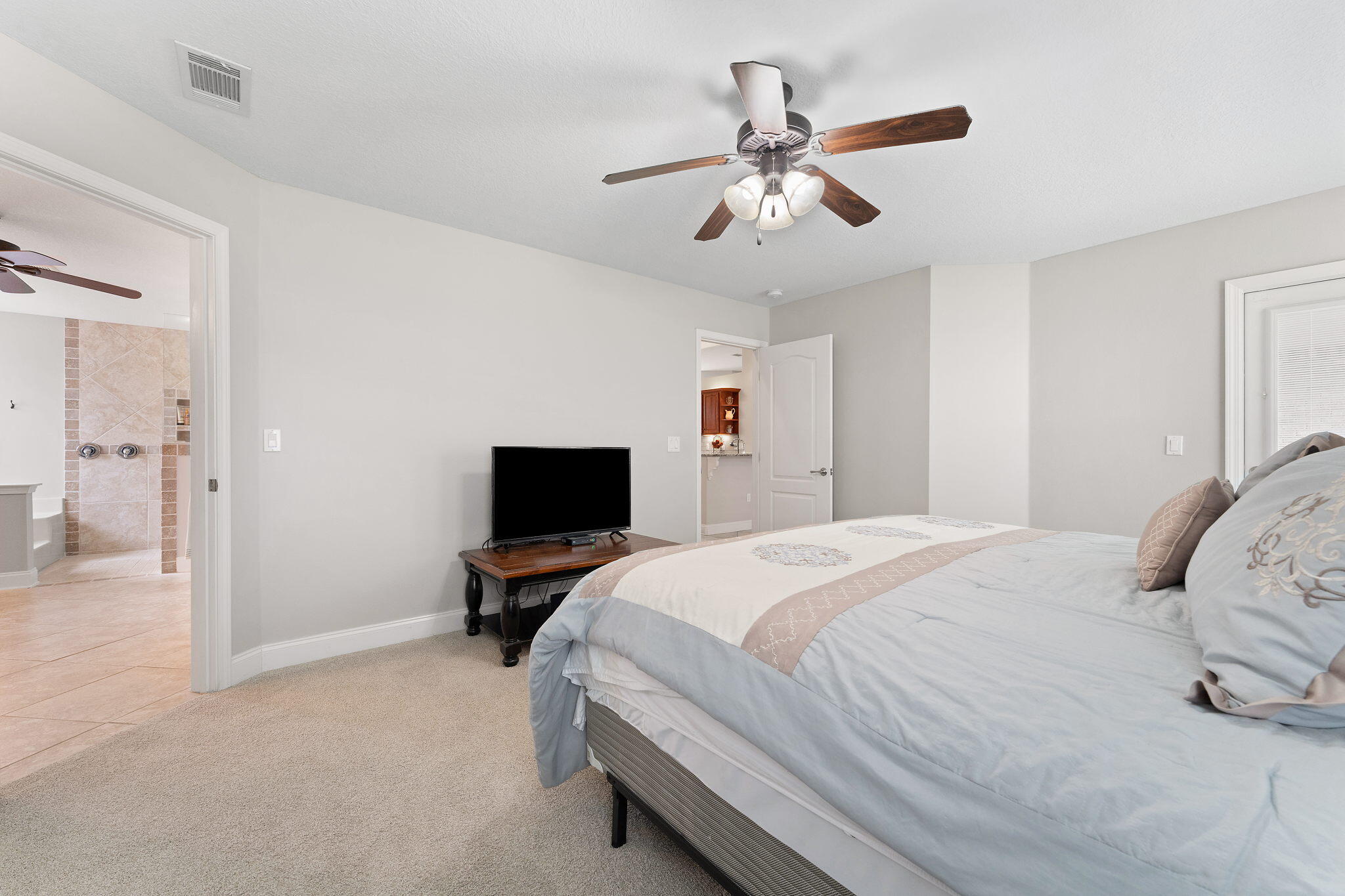 THE MEADOWS - Residential