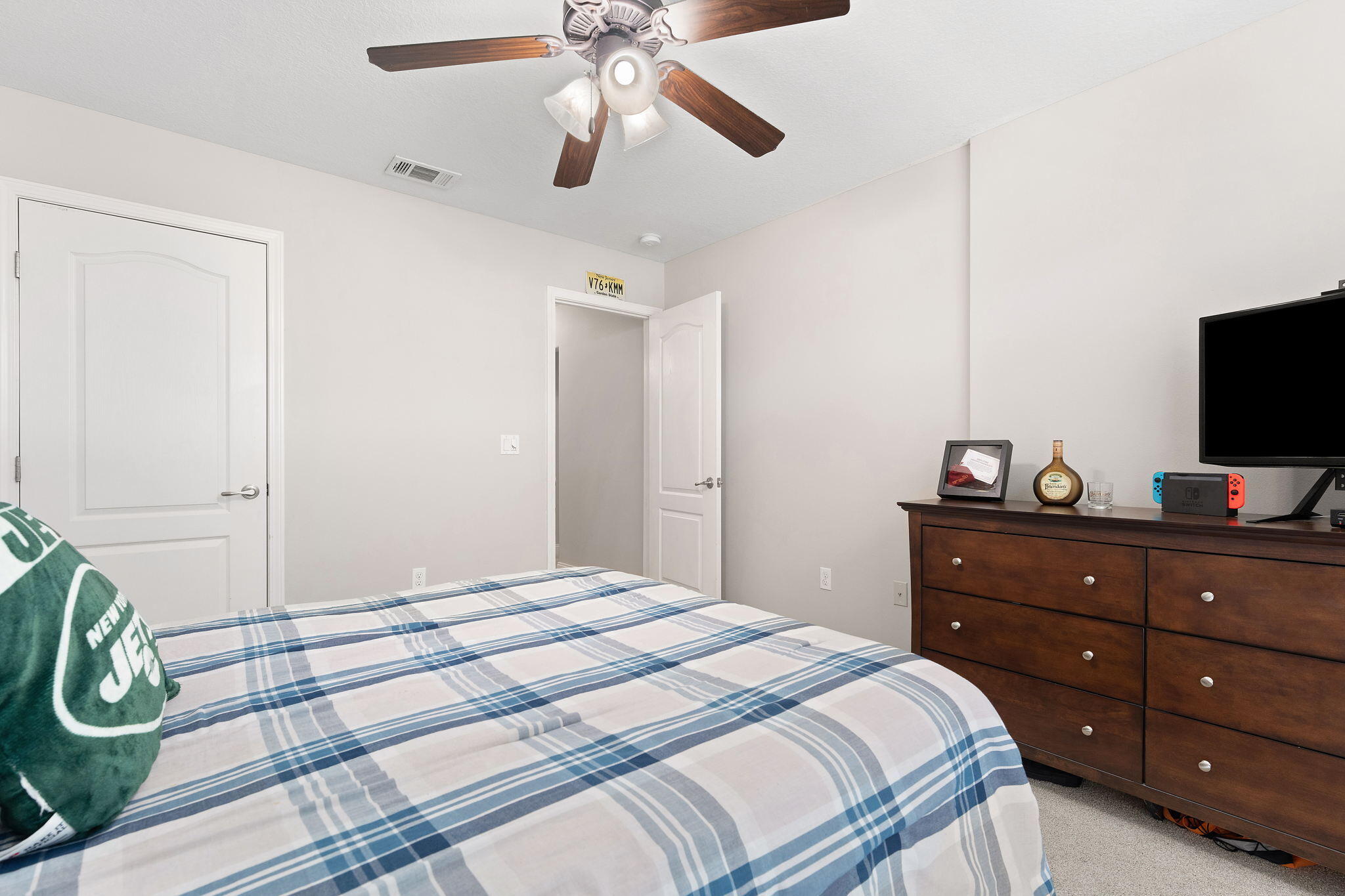 THE MEADOWS - Residential