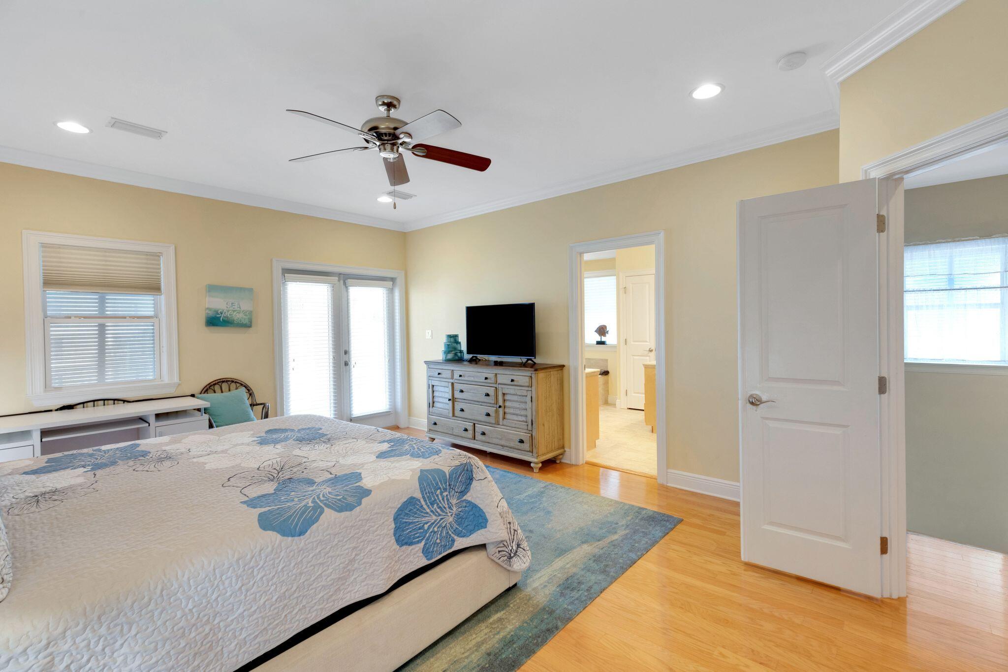 MARAVILLA SHORES - Residential