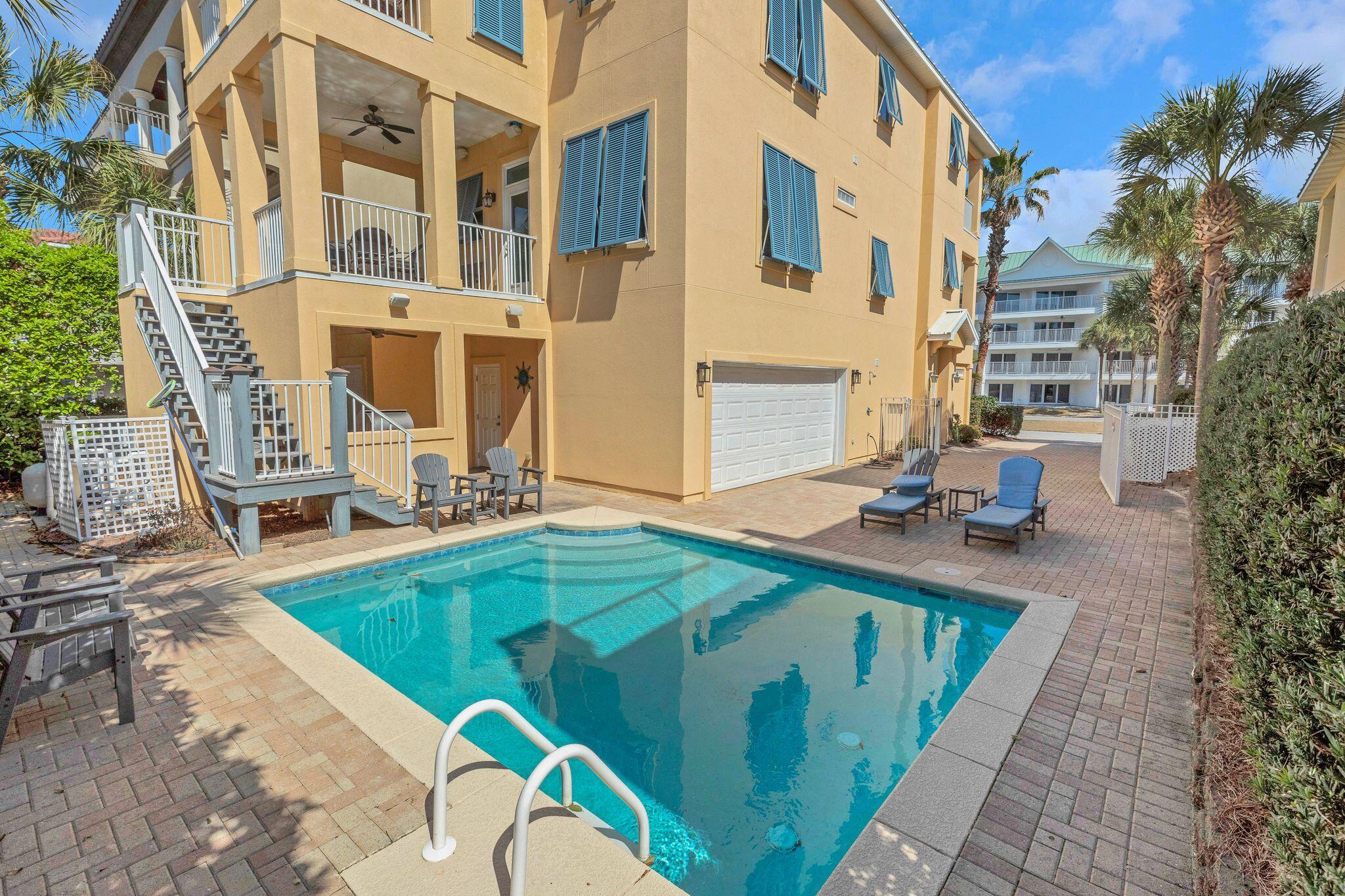 MARAVILLA SHORES - Residential