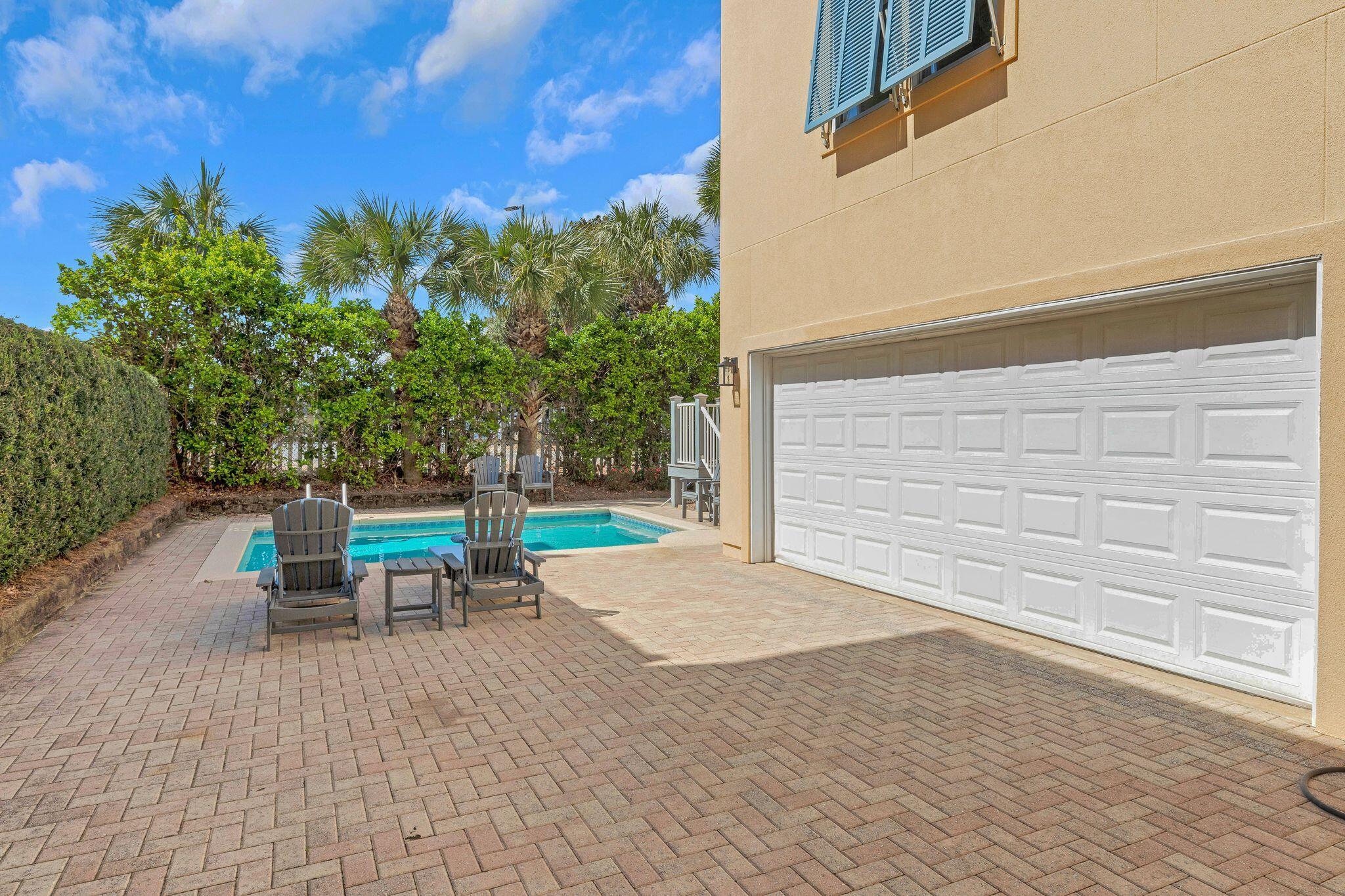 MARAVILLA SHORES - Residential