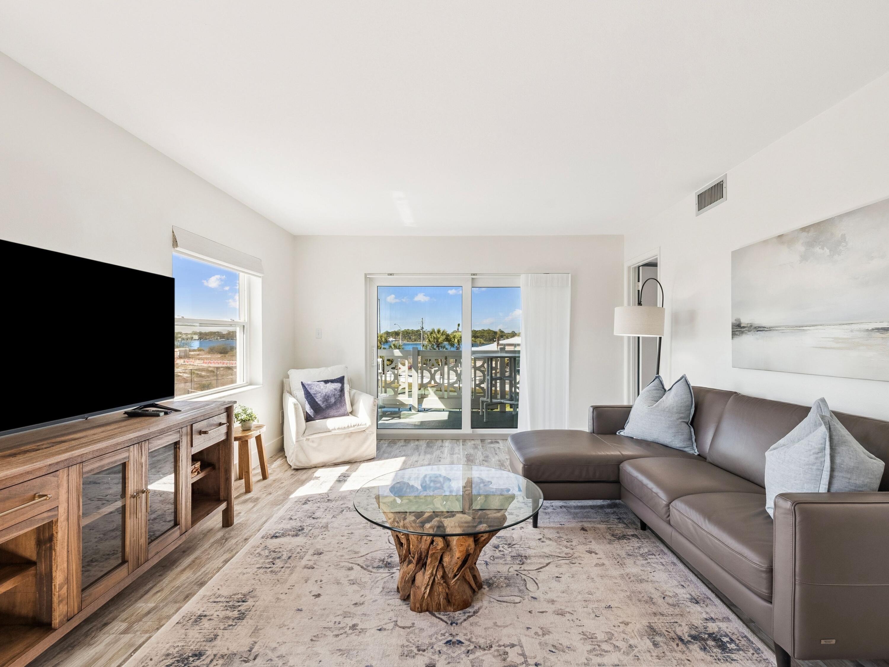 EL MATADOR CONDO - Residential