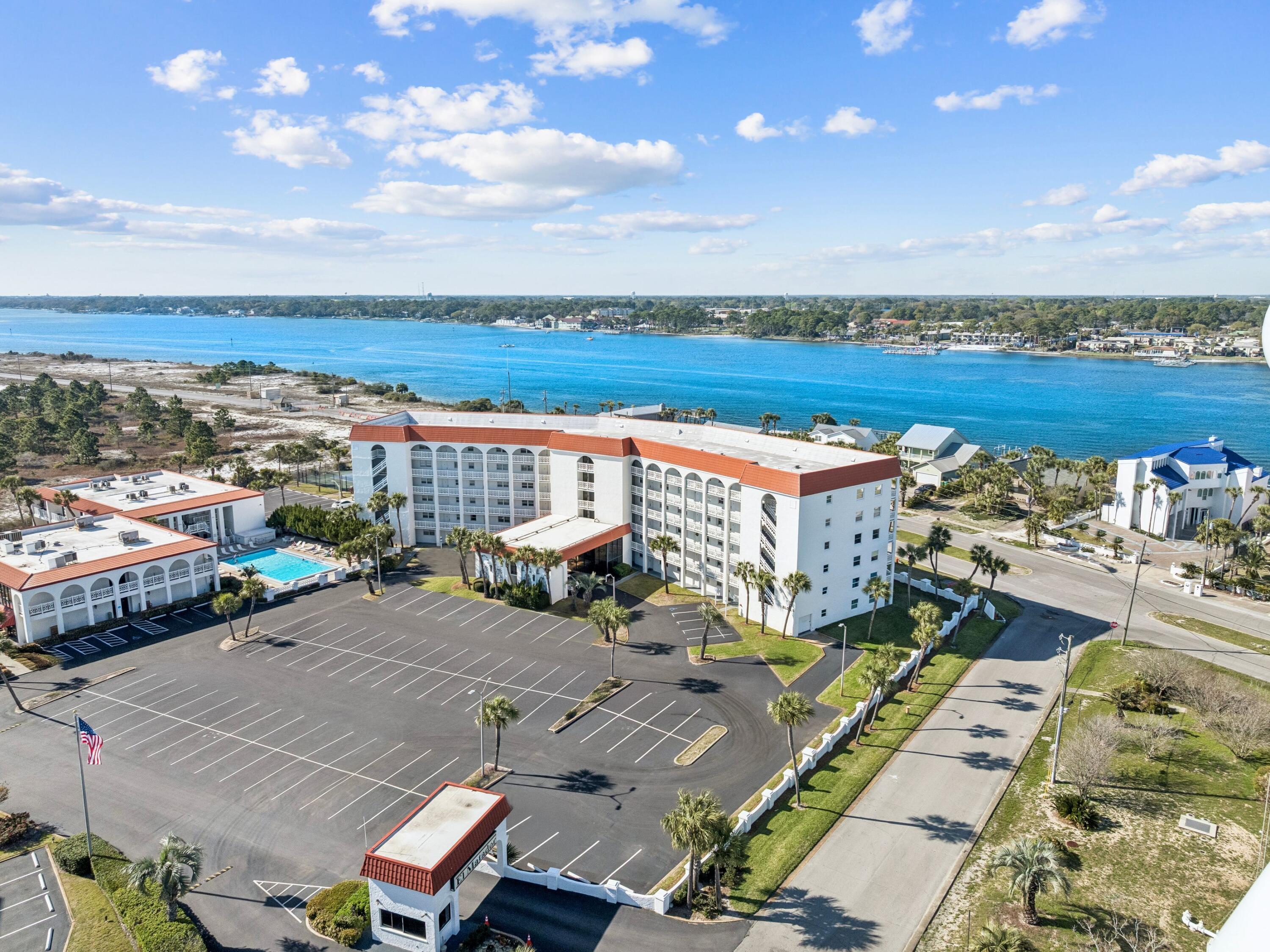 EL MATADOR CONDO - Residential