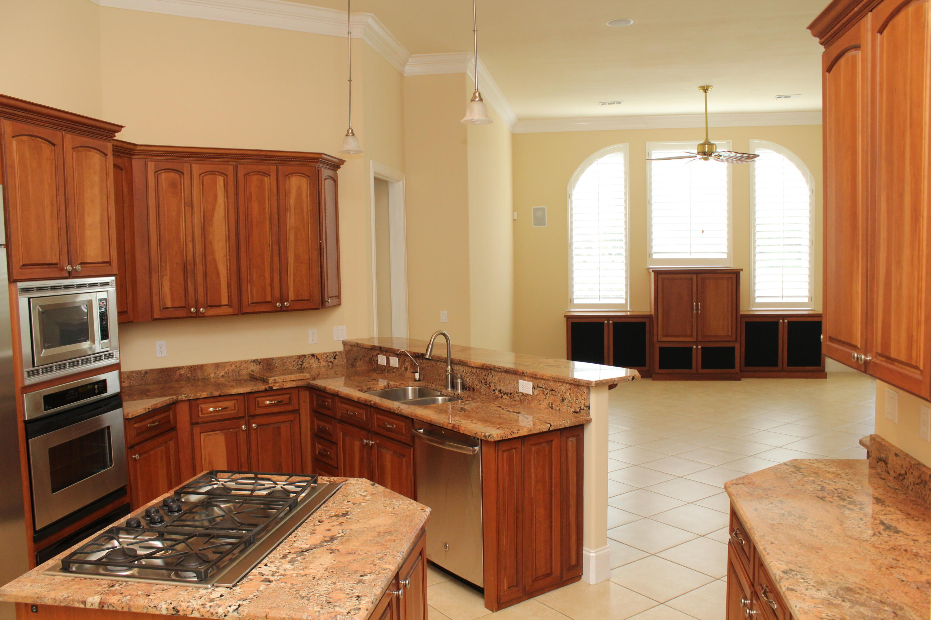 REGATTA BAY - Residential