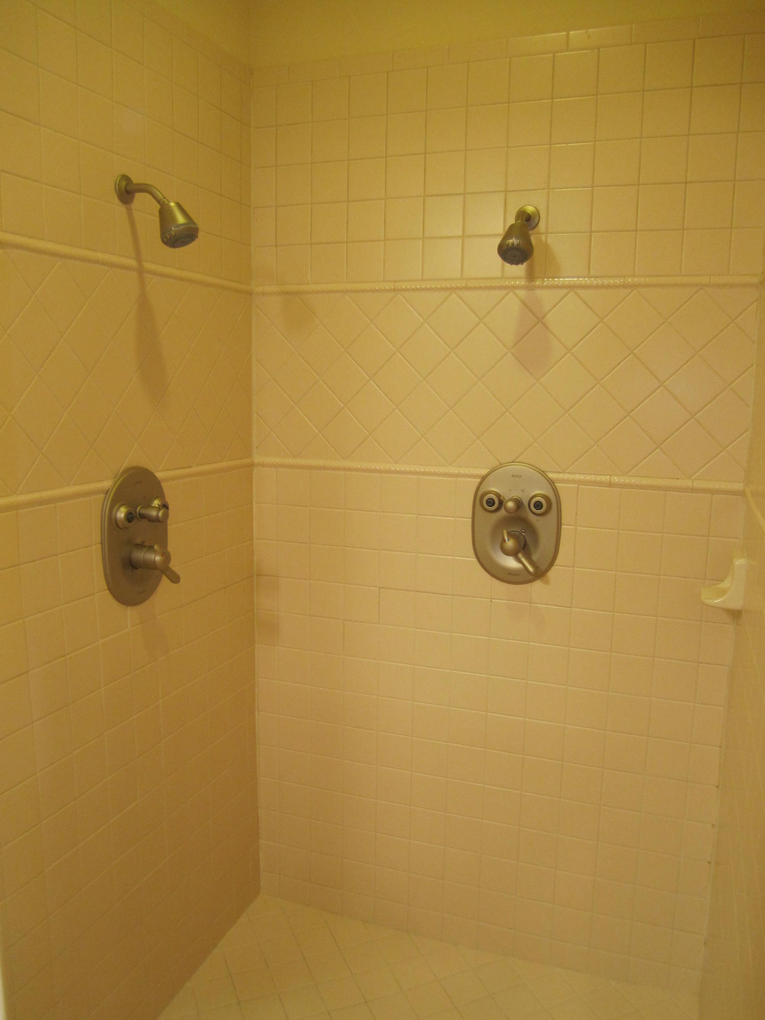 REGATTA BAY - Residential