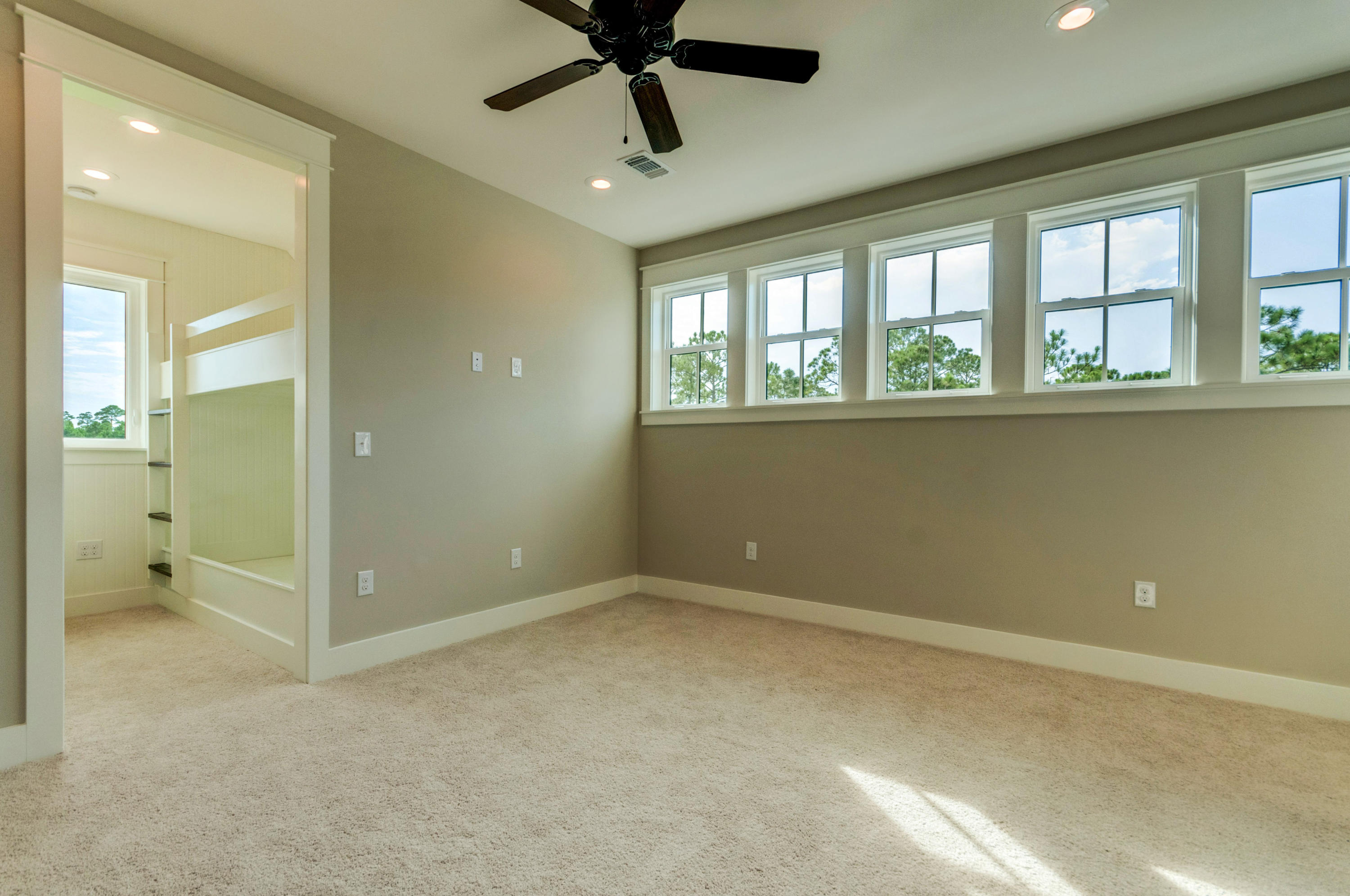 RidgeWalk - Residential