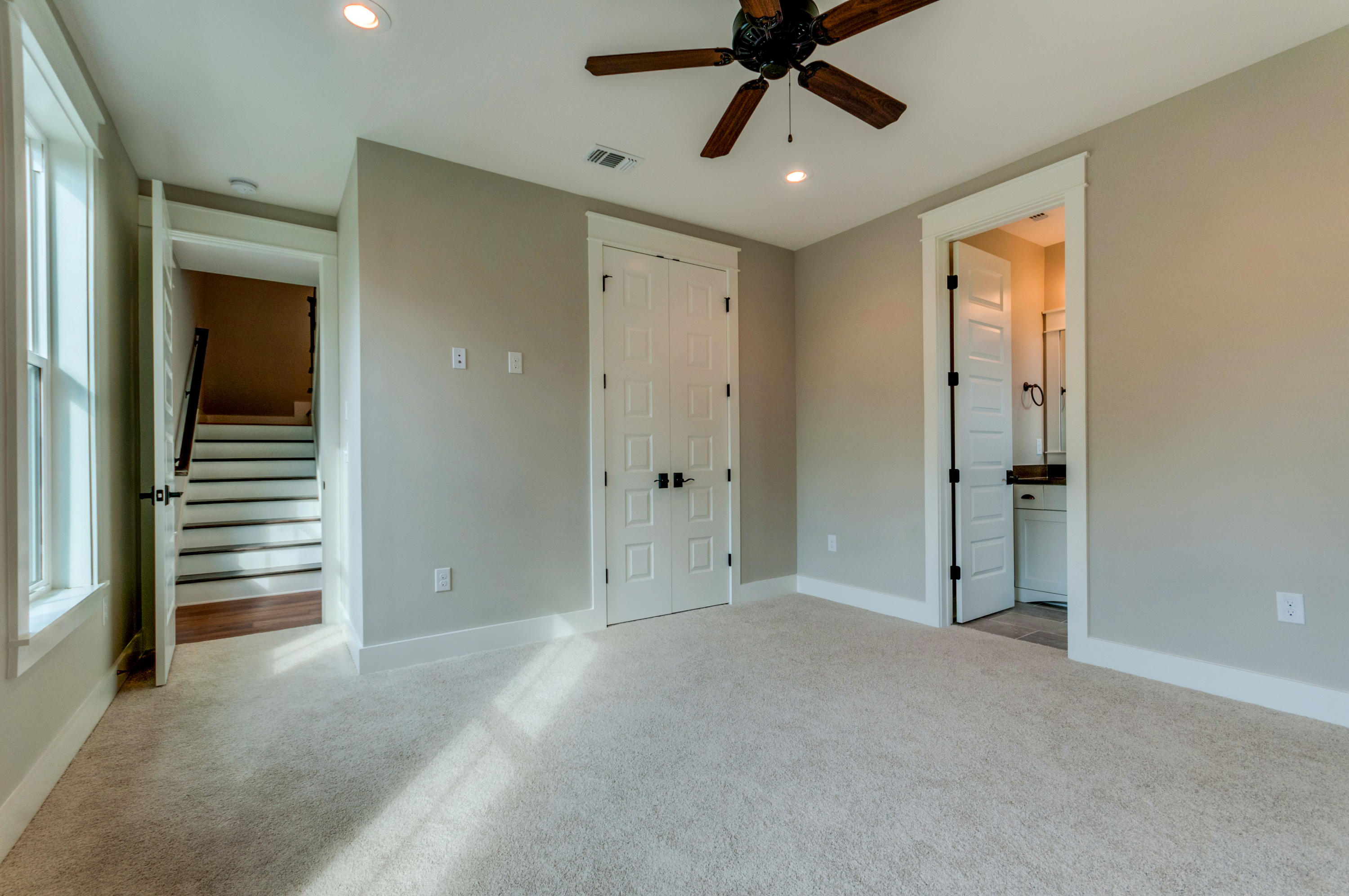 RidgeWalk - Residential