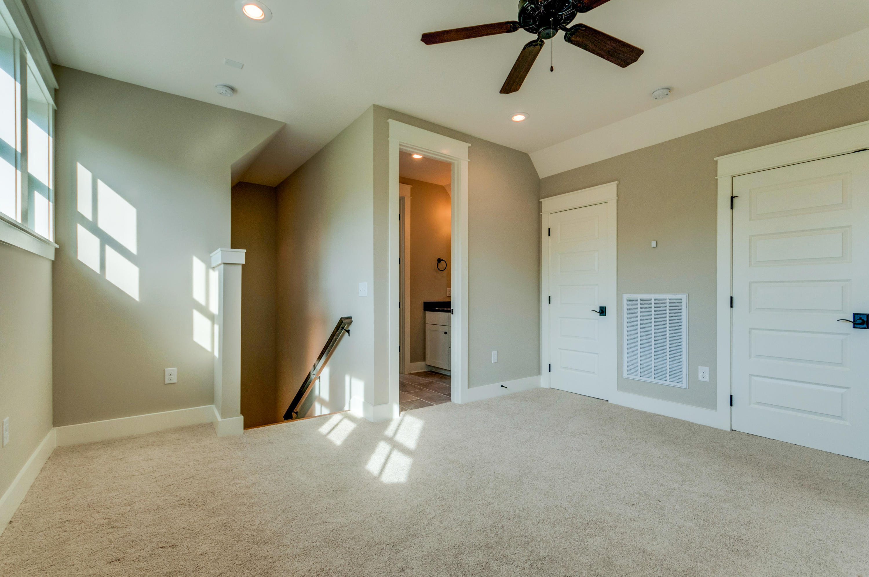 RidgeWalk - Residential