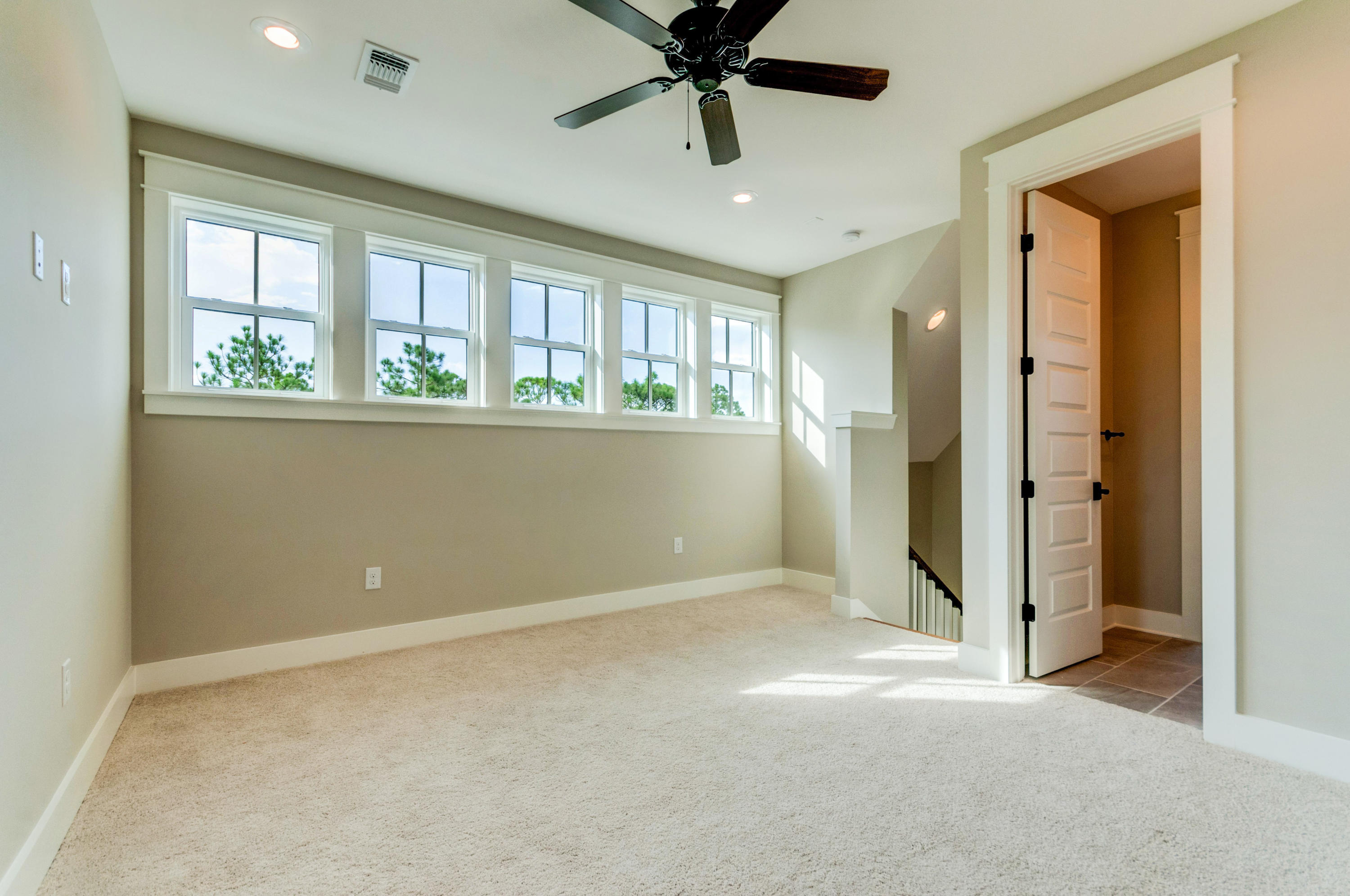 RidgeWalk - Residential