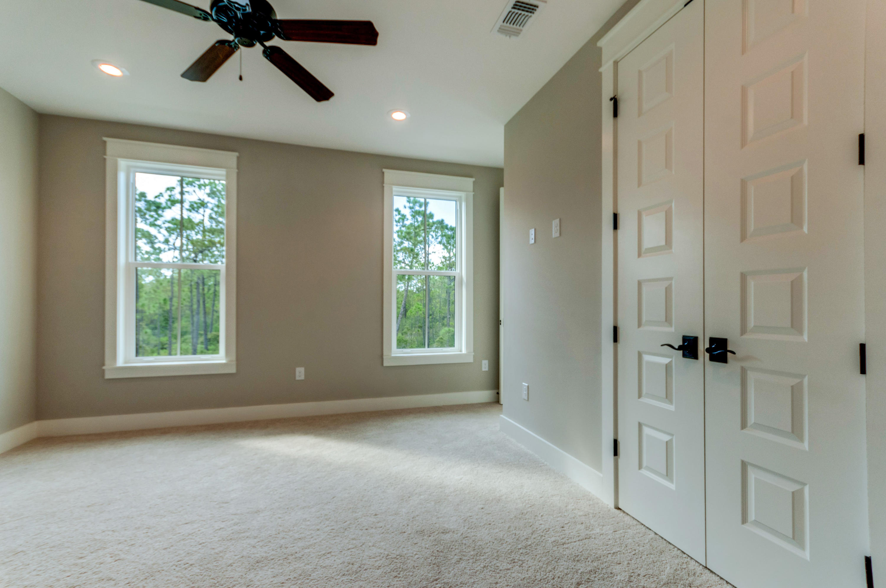 RidgeWalk - Residential