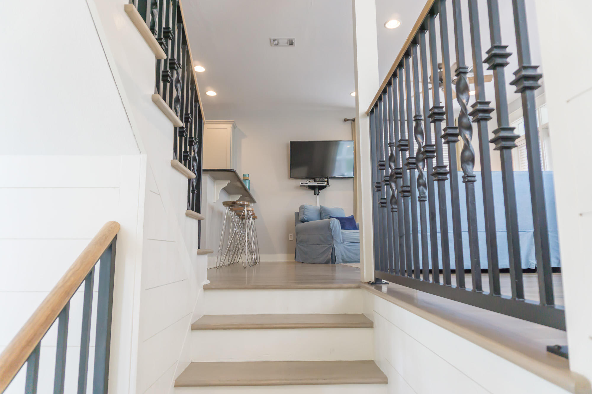 WATERS EDGE - Residential