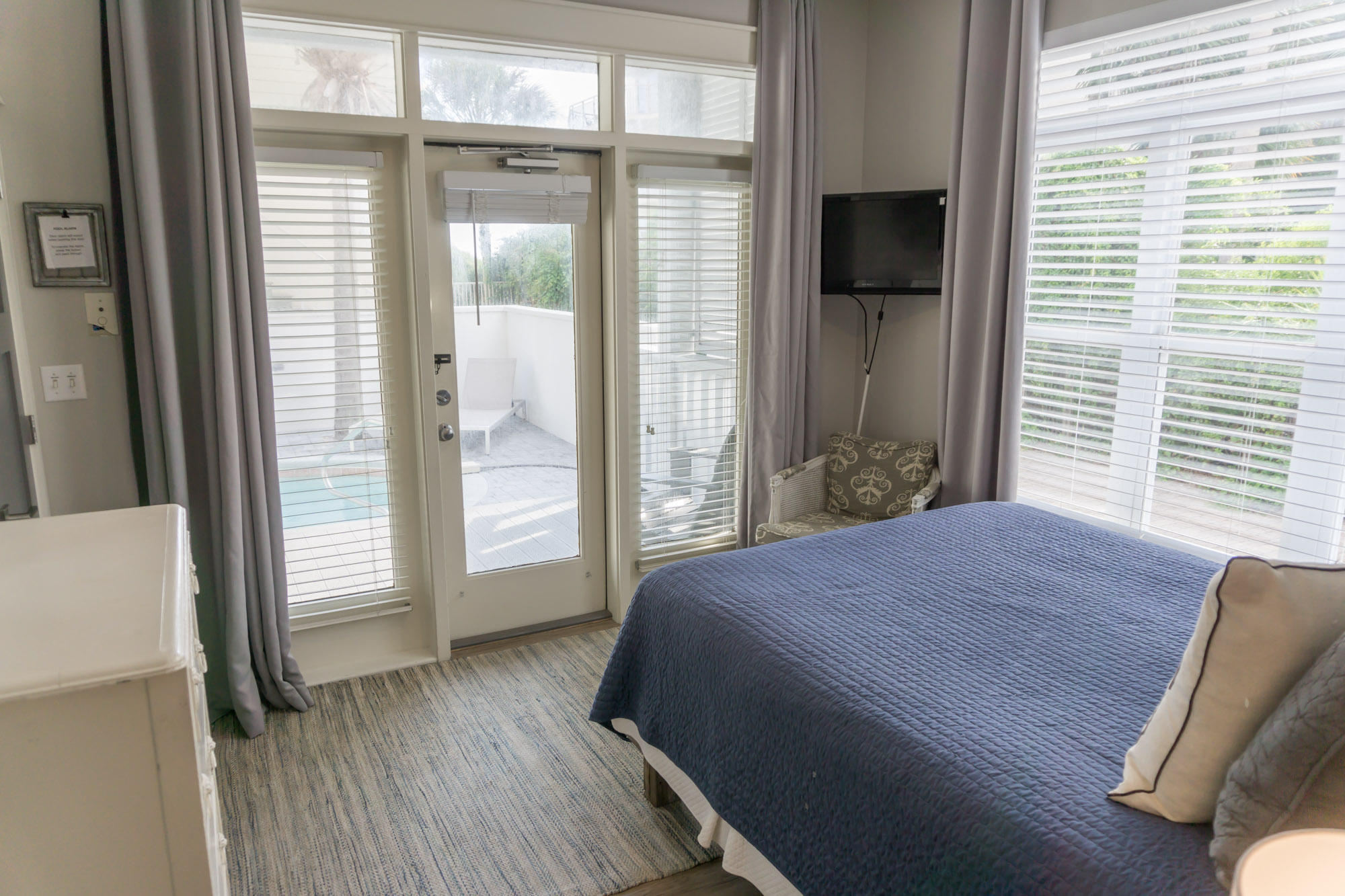 WATERS EDGE - Residential