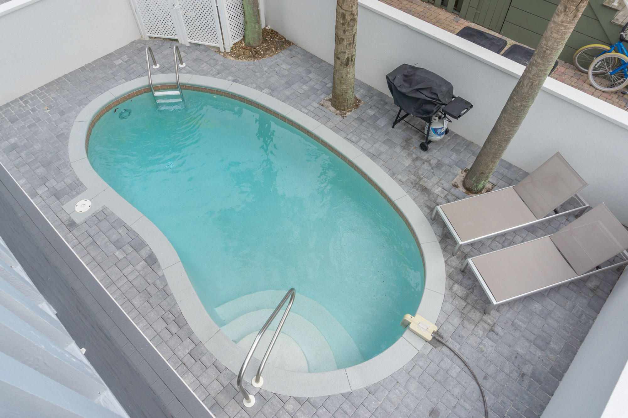WATERS EDGE - Residential