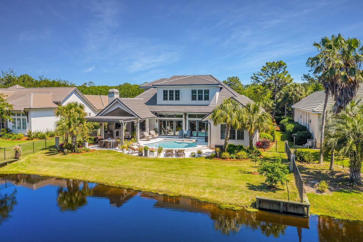 REGATTA BAY - Residential
