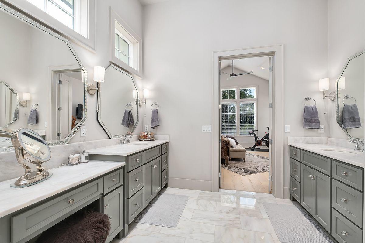 REGATTA BAY - Residential